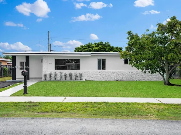 11465 SW 50th Ter, Miami, FL 33165