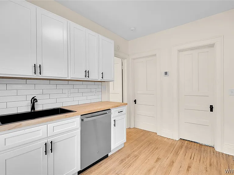 2206 Main St #2 — Photo 22