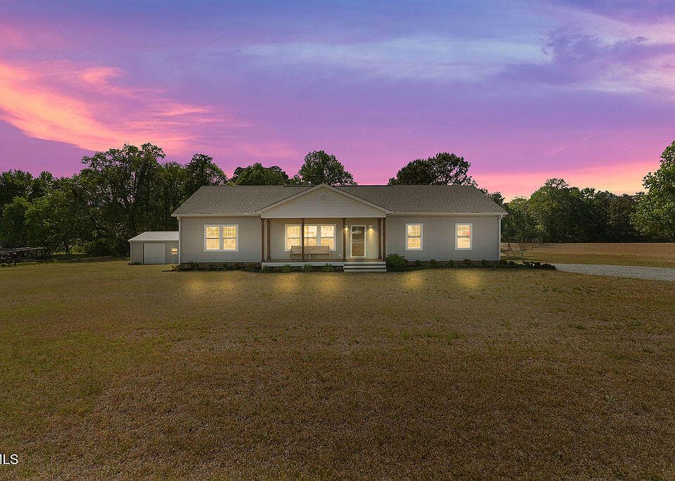 1st image of 361 Camelia Rd