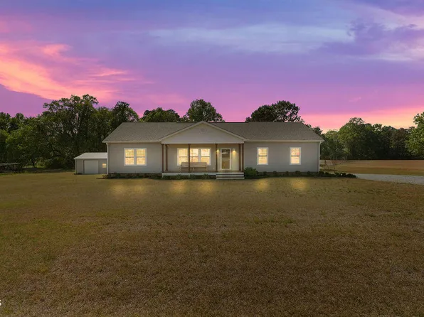 361 Camelia Rd, Benson, NC 27504