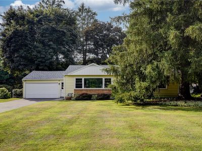 5 Shire Oaks Dr, Pittsford, NY, 14534