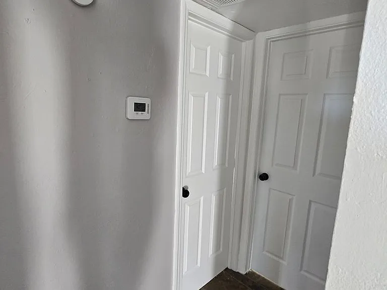 2302 & 2304 E Broadway Rd — Photo 37