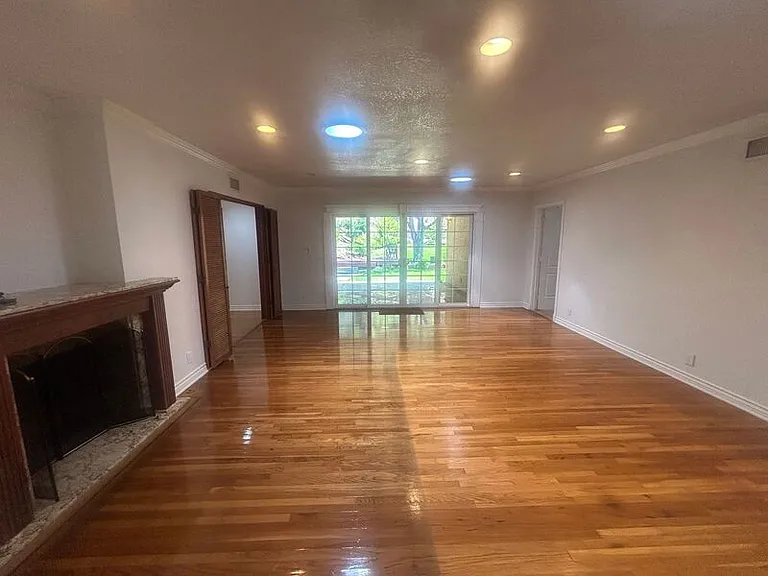 429 Paulette Pl — Photo 3