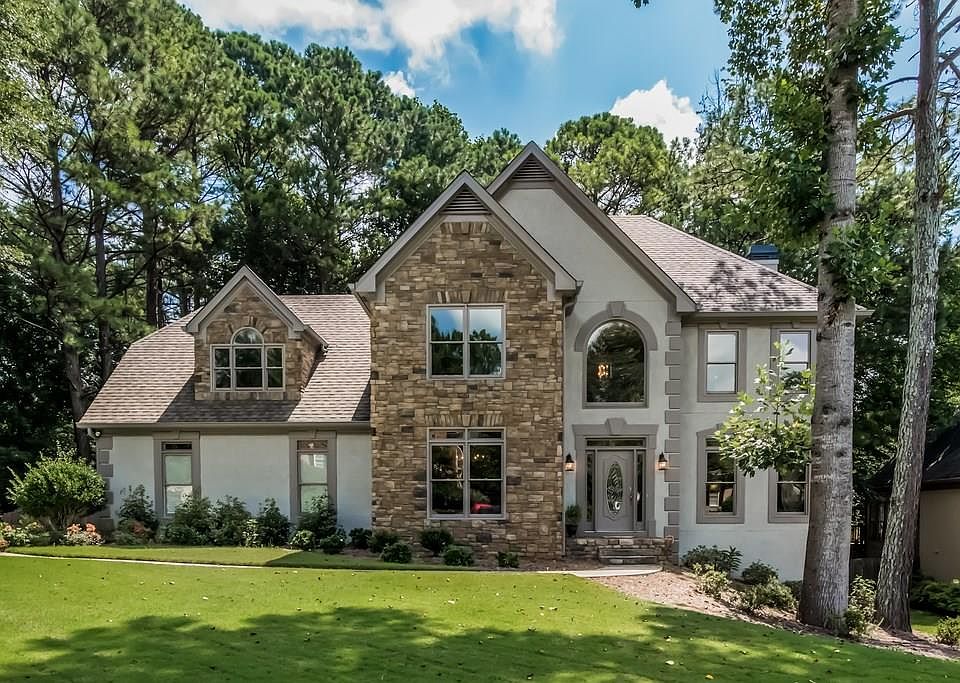 1st image of 660 Stone House Ln