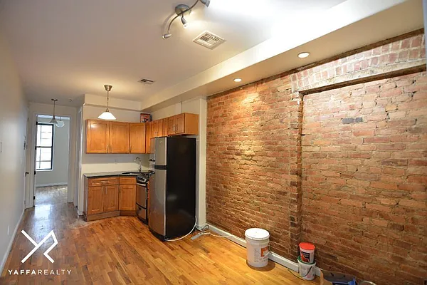 Rented by Yaffa Realty LLC | media 34