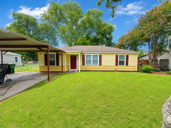 217 Wellington St, Houston, TX 77076