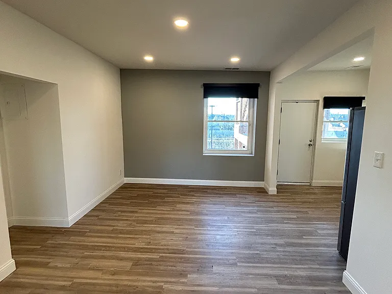 5605 Pershing Ave #3 — Photo 5