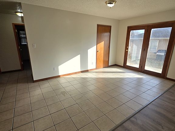 2nd image of 303 N Austin St APT A