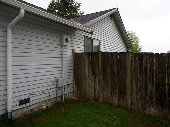 5th image of 6407 65th Place Ne