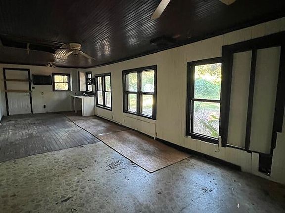 2nd image of 4408 Lillian Hwy