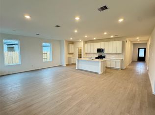 13317 Harbor Point Dr, La Marque, TX 77568