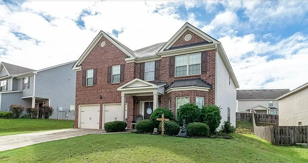 Property main image
