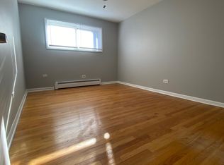 5005 Columbus Dr APT B, Oak Lawn, IL 60453