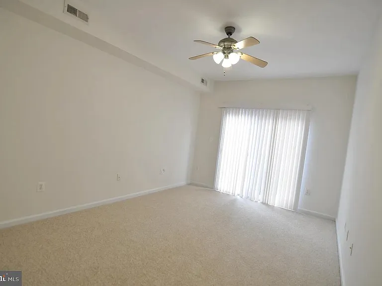 Bedroom1-2