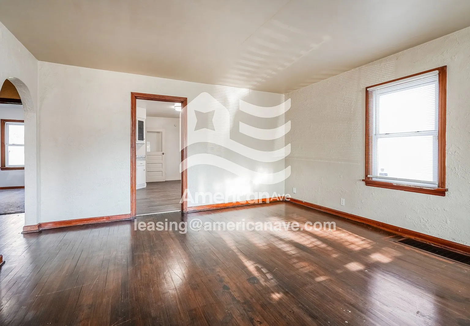 2 bed, 1.0 bath, 862 sqft, $929 — Photo 3