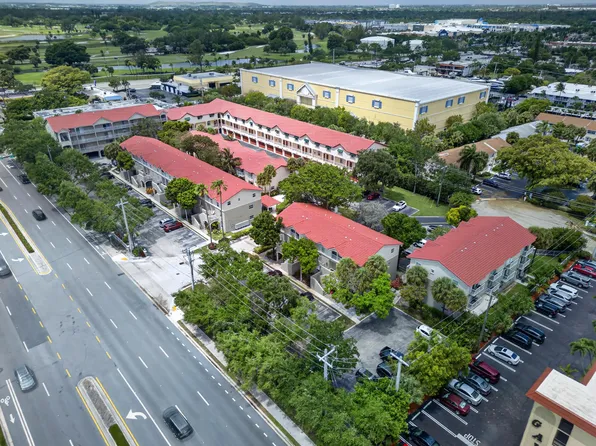 2501 NE 14th Street #301, Pompano Beach, FL 33062