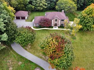 8949 Olson Rd, Belvidere, IL 61008