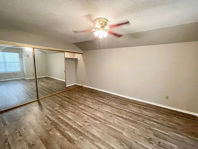 3825 Kimberly Dr — Photo 5