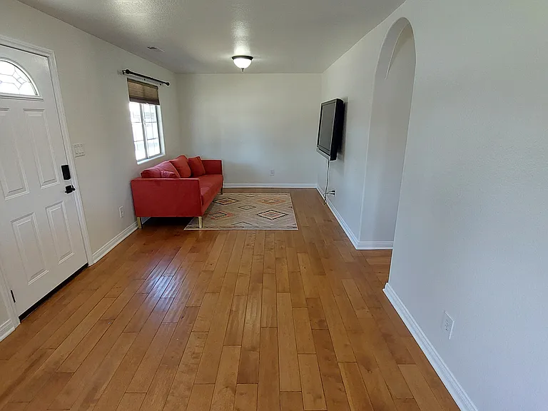 1000 E Commonwealth Ave — Photo 3