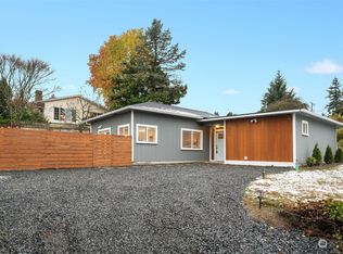 945 NW 96th St, Seattle, WA 98117