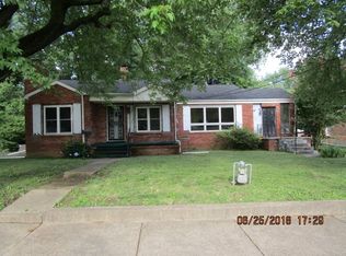 521 N 8th St, Boonville, IN