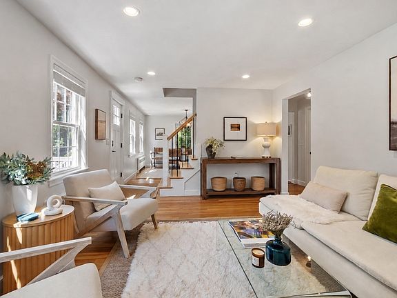 4th image of 100 Butternut Cir