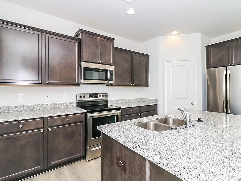 229 Pamlico Dr — Photo 8