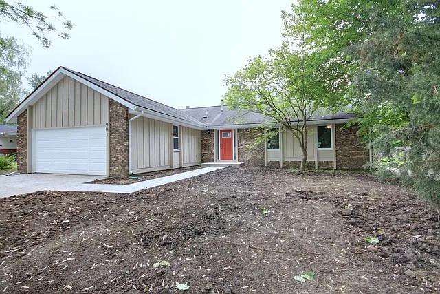 901 Shurts St photo 1
