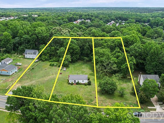 3rd image of 8090 Plott Rd
