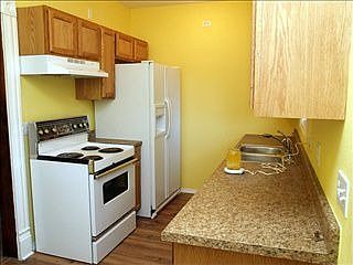 3rd image of 1001 6th St