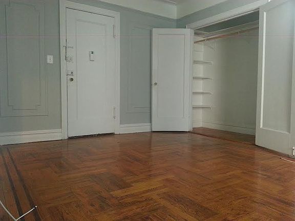 3rd image of 4310 44th St #4C