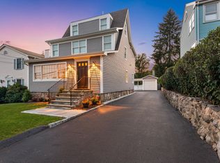 40 Sheephill Rd, Riverside, CT 06878