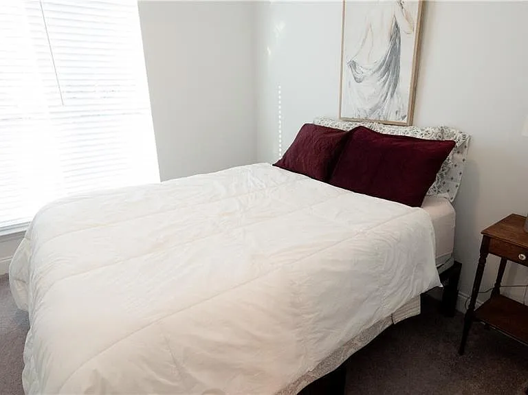 609 Riverside Dr — Photo 10
