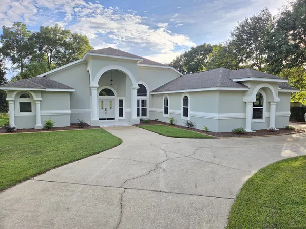 3139 Marcus Pointe Blvd, Pensacola, FL 32505