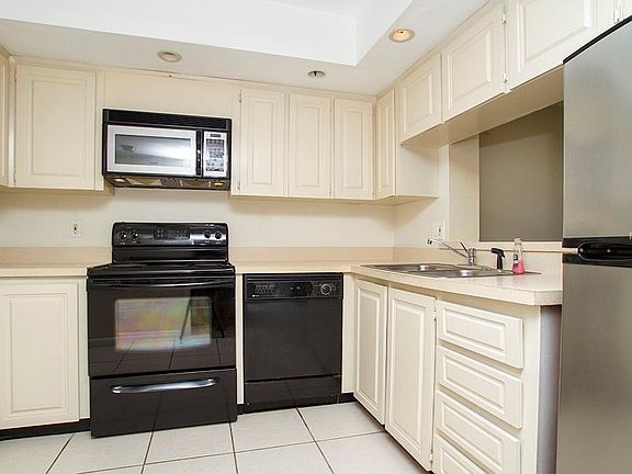3rd image of 2621 Cove Cay Dr Unit 602