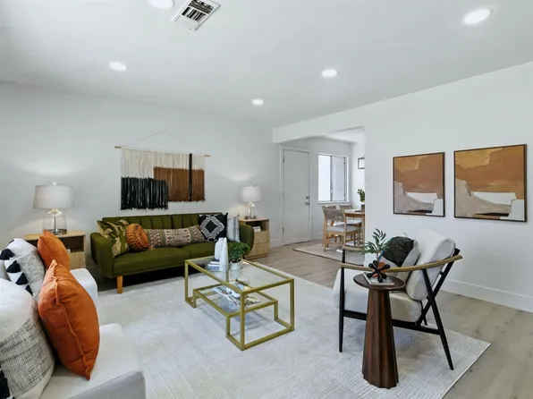 1057 Sapphire Way, Manteca, CA 95336