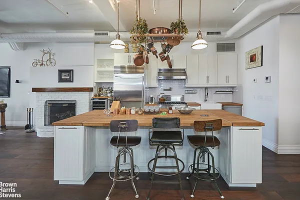 Rented by Brown Harris Stevens | media 49