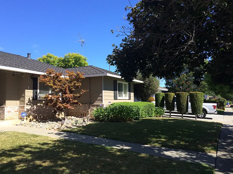 1159 Runnymede Dr — Photo 31