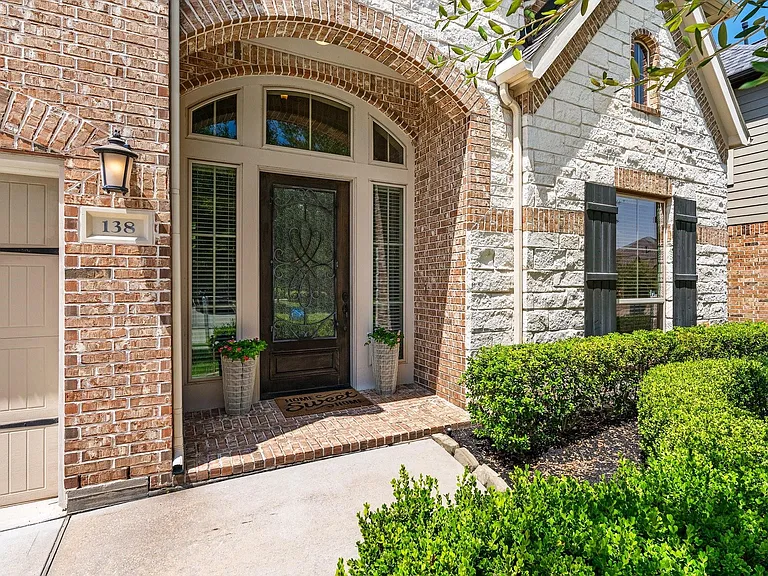 138 Meadow Run Dr — Photo 3