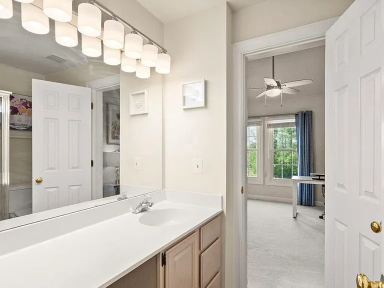 8115 Lacy Dr #304 — Photo 18