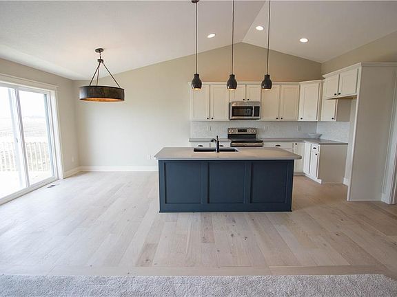 5th image of 304 Colbie Blossom Ln NW