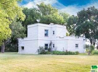 30554 Hazel Ave, Blencoe, IA 51523