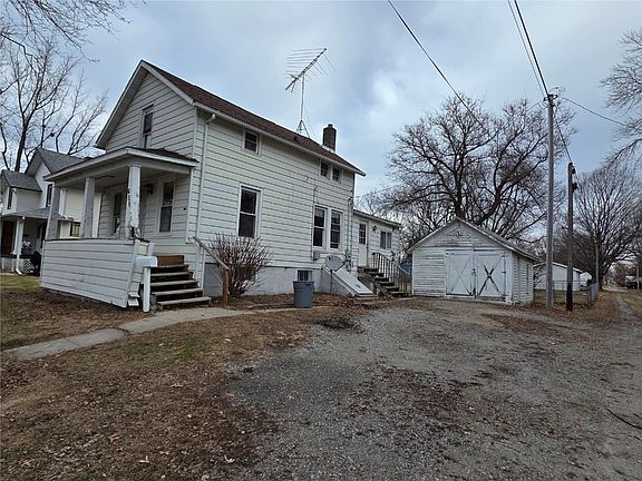 2nd image of 658 Marengo Ave