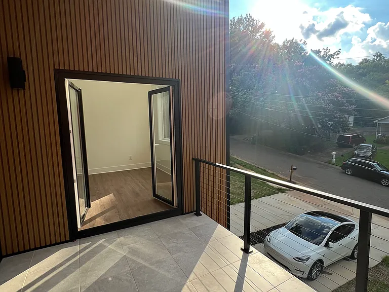 220 Nelson Ave — Photo 18