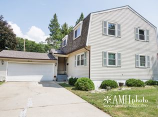 824 S McKinley Ave, Kankakee, IL 60901