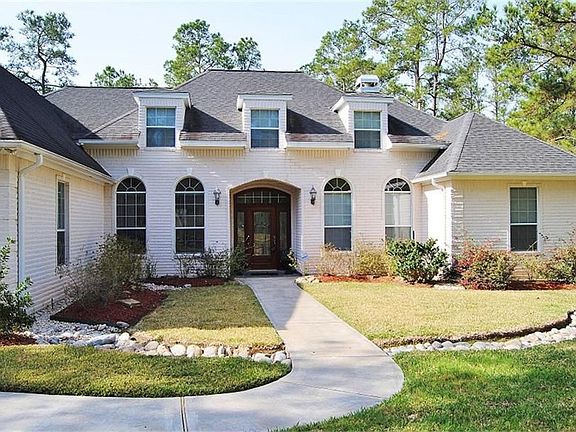 You WIll Be Impressed At Every Glance Of This Eye Catching Home !!!! These Sellers Have Been Meticulously Maintained It & Truly Paid Attention To Details !!!! Enjoy luxury living in the Country