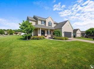 696 Webber Dr, Temperance, MI 48182