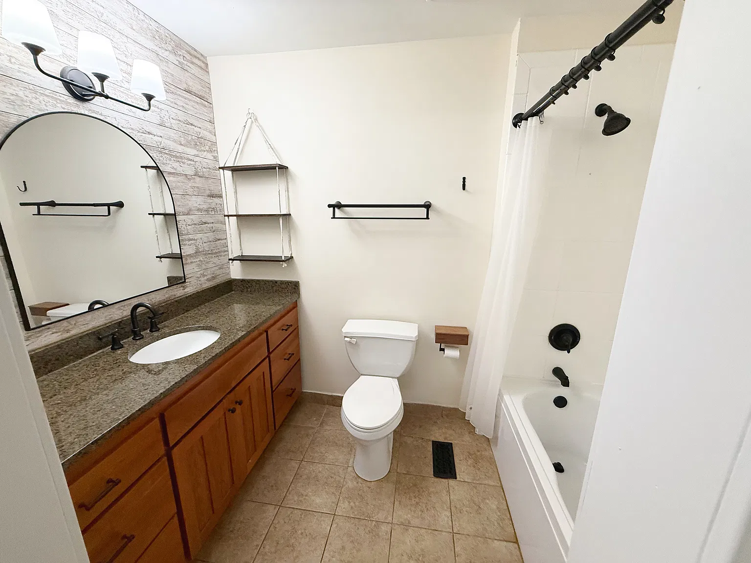 1 bed, 775 sqft, $2,650 — Photo 4