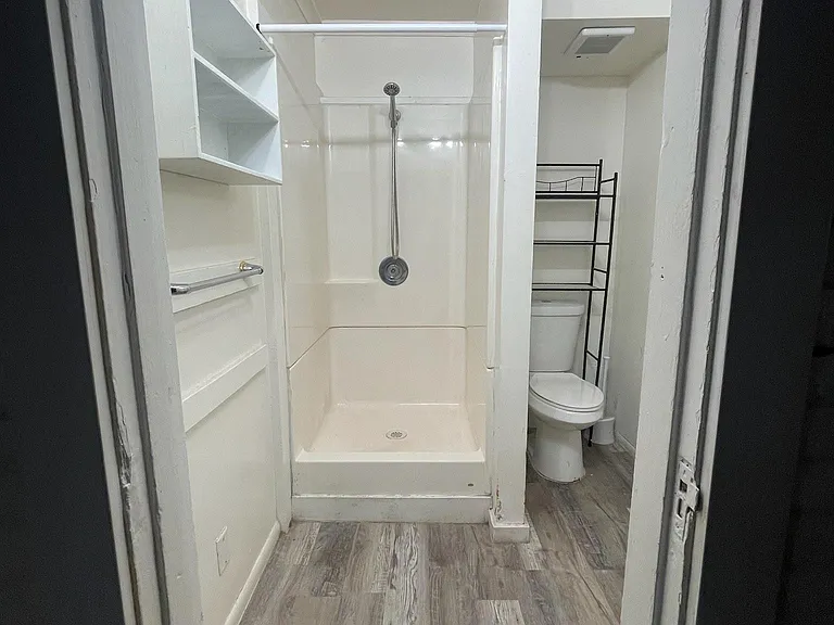 1657 Southwest Blvd #3 — Photo 3