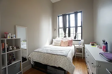 Rented by Rennit Inc.